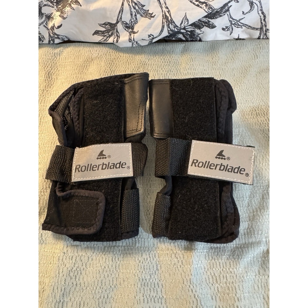 Vtg Black Rollerblade Wrist Guard Gloves Padded Hard Brace Strap Medium M Adult